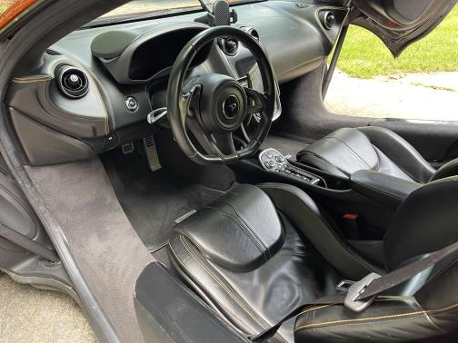 2017 McLaren 570S Base