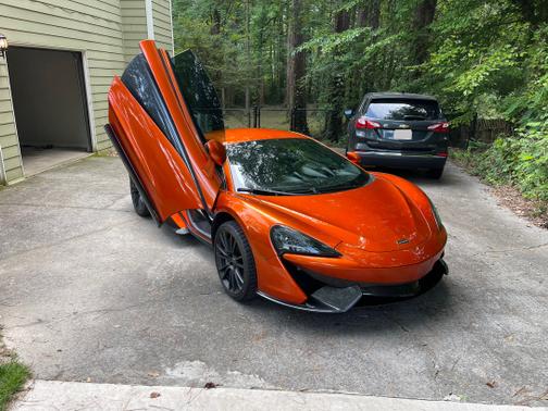 2017 McLaren 570S Base