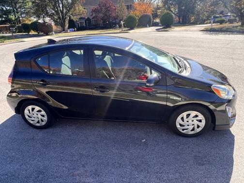 2016 Toyota Prius c Four