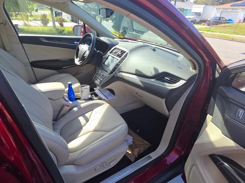 2017 Lincoln MKC Reserve