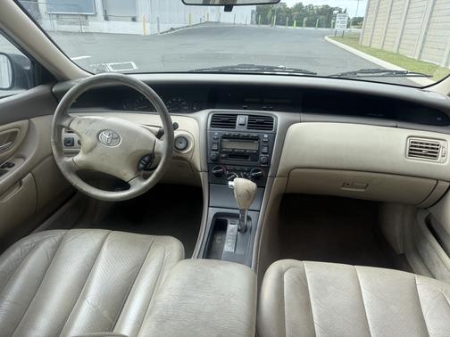 2003 Toyota Avalon XL