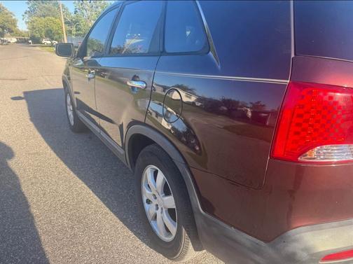 2012 Kia Sorento LX