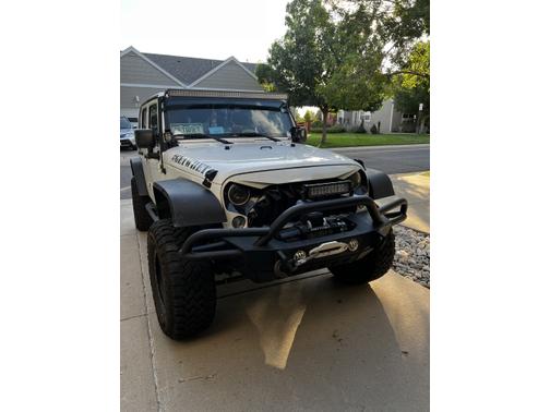 Photo 4 of 15 of 2016 Jeep Wrangler Unlimited Rubicon