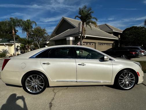 2014 Cadillac XTS Platinum