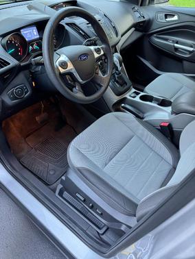 Silver 2014 Ford Escape SE