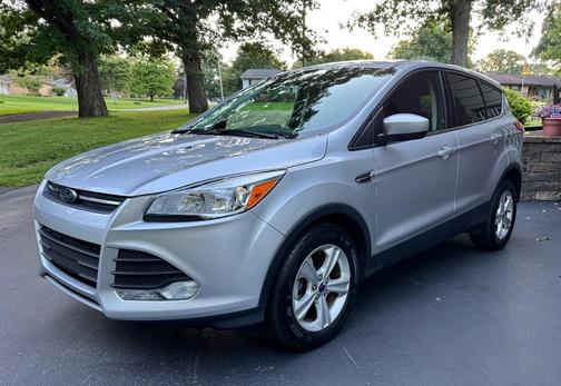Silver 2014 Ford Escape SE