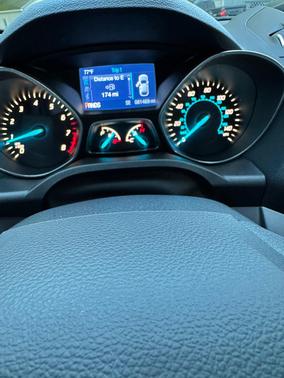Silver 2014 Ford Escape SE