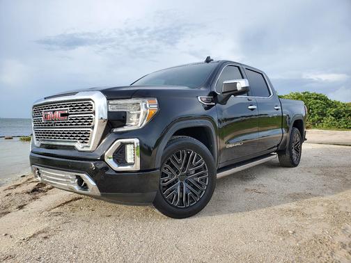 Black 2019 GMC Sierra 1500 Denali