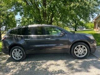 Gray 2015 Chevrolet Traverse 1LT
