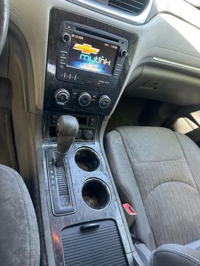 Gray 2015 Chevrolet Traverse 1LT