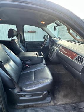 Brown 2011 GMC Yukon XL 1500 SLE