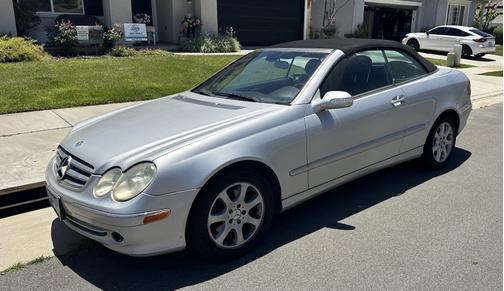 Silver 2004 Mercedes-Benz CLK-Class 320 Cabriolet