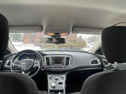 Silver 2015 Chrysler 200 Limited