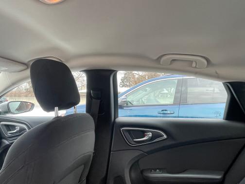 Silver 2015 Chrysler 200 Limited
