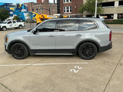 Gray 2022 Kia Telluride SX