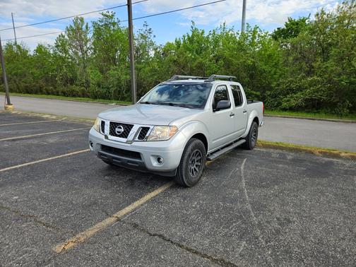 Silver 2013 Nissan Frontier SV