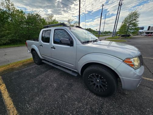 Silver 2013 Nissan Frontier SV