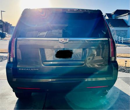 2016 Cadillac Escalade Luxury