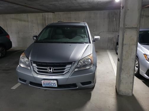 Gray 2009 Honda Odyssey EX-L