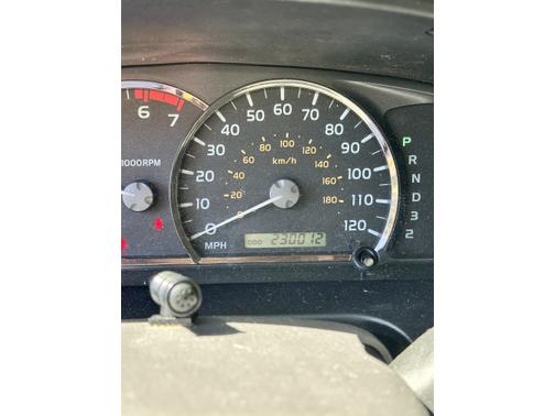 2005 Toyota Sequoia SR5