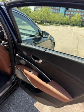 Black 2020 Kia K900 Luxury