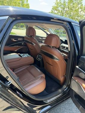 Black 2020 Kia K900 Luxury