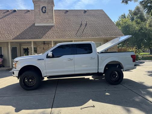 White 2019 Ford F-150 Lariat