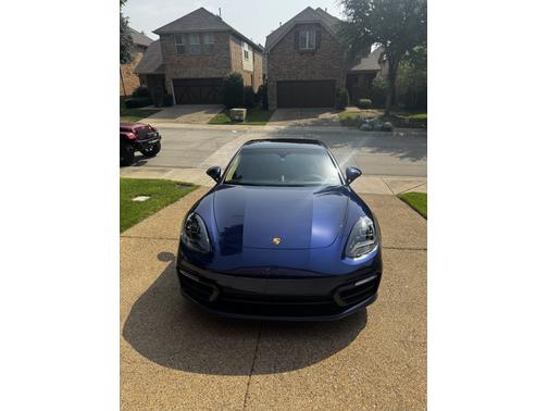 2022 Porsche Panamera 4 Platinum Edition