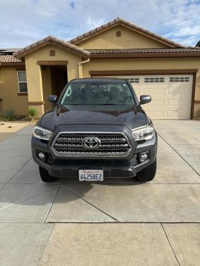 Gray 2017 Toyota Tacoma SR