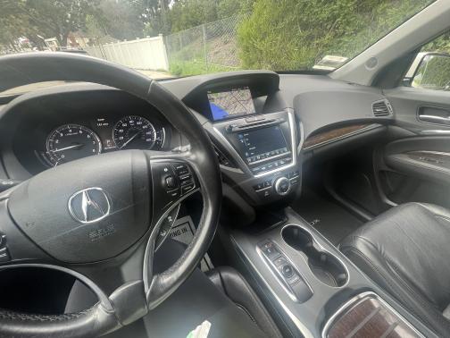 Photo 3 of 18 of 2018 Acura MDX 3.5L w/Technology Package