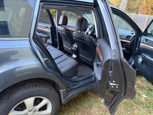 Gray 2014 Subaru Outback 3.6R Limited