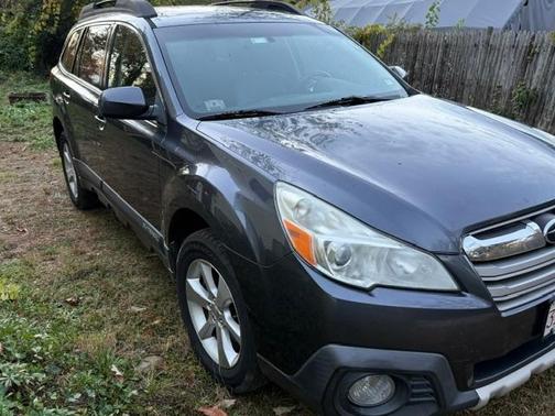 Gray 2014 Subaru Outback 3.6R Limited