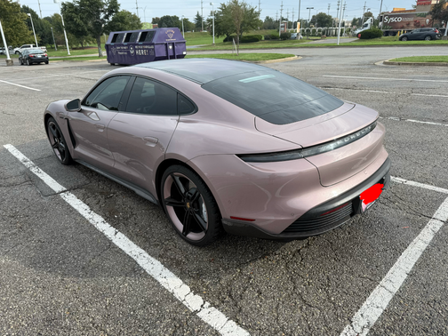 Pink 2022 Porsche Taycan Taycan