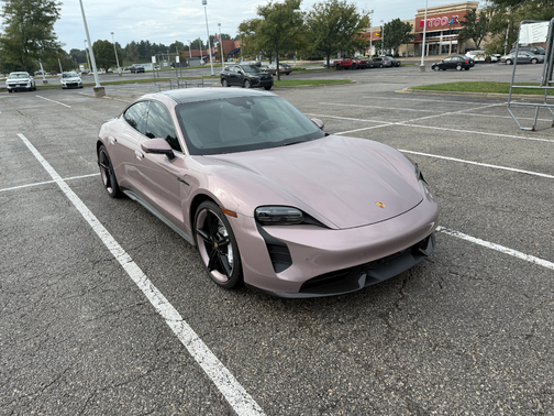Pink 2022 Porsche Taycan Taycan