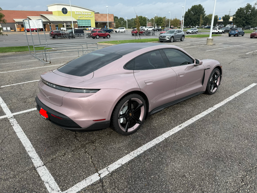 Pink 2022 Porsche Taycan Taycan