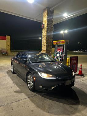 Silver 2016 Chrysler 200 Limited