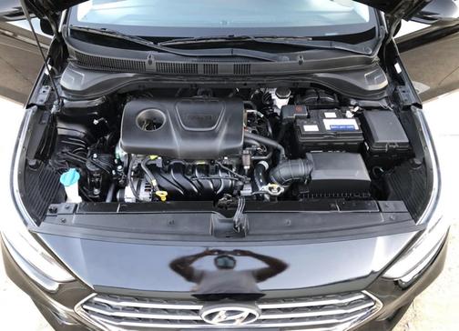 Black 2019 Hyundai Accent SE