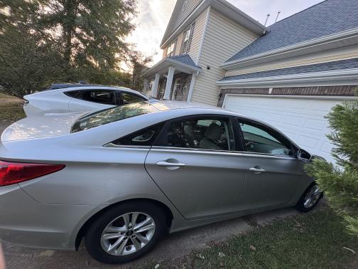 2013 Hyundai SONATA GLS