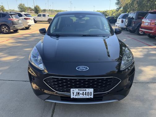 Black 2021 Ford Escape SE