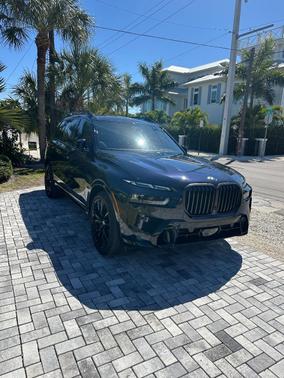 Black 2024 BMW X7 xDrive40i