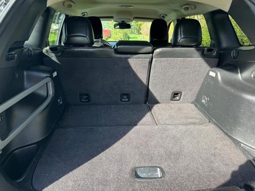 Gray 2014 Jeep Cherokee Trailhawk