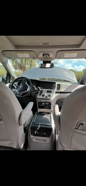 2018 Toyota Sienna XLE Premium