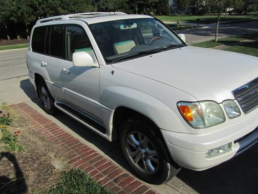 2004 Lexus LX 470 Base