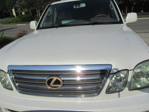 2004 Lexus LX 470 Base
