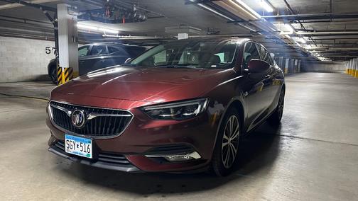 2018 Buick Regal Sportback Essence