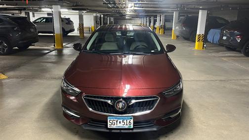 2018 Buick Regal Sportback Essence