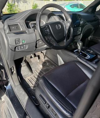 2017 Honda Ridgeline Black Edition