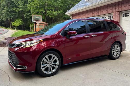 Red 2021 Toyota Sienna Platinum 7 Passenger