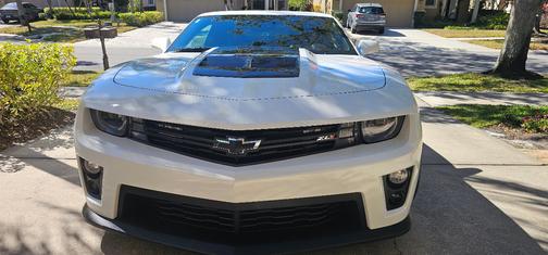 White 2013 Chevrolet Camaro ZL1