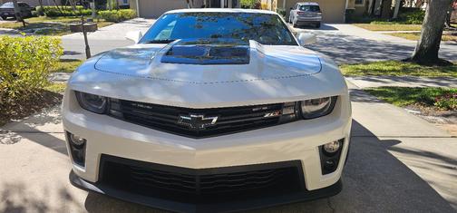 White 2013 Chevrolet Camaro ZL1